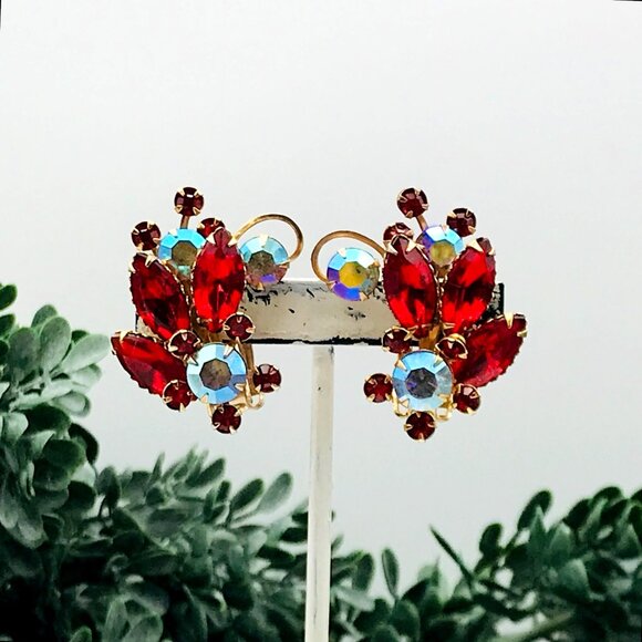 Vintage Clip-On Red & Aurora Borealis Rhinestone Earrings Gold-Tone Metal Statem - Picture 8 of 8